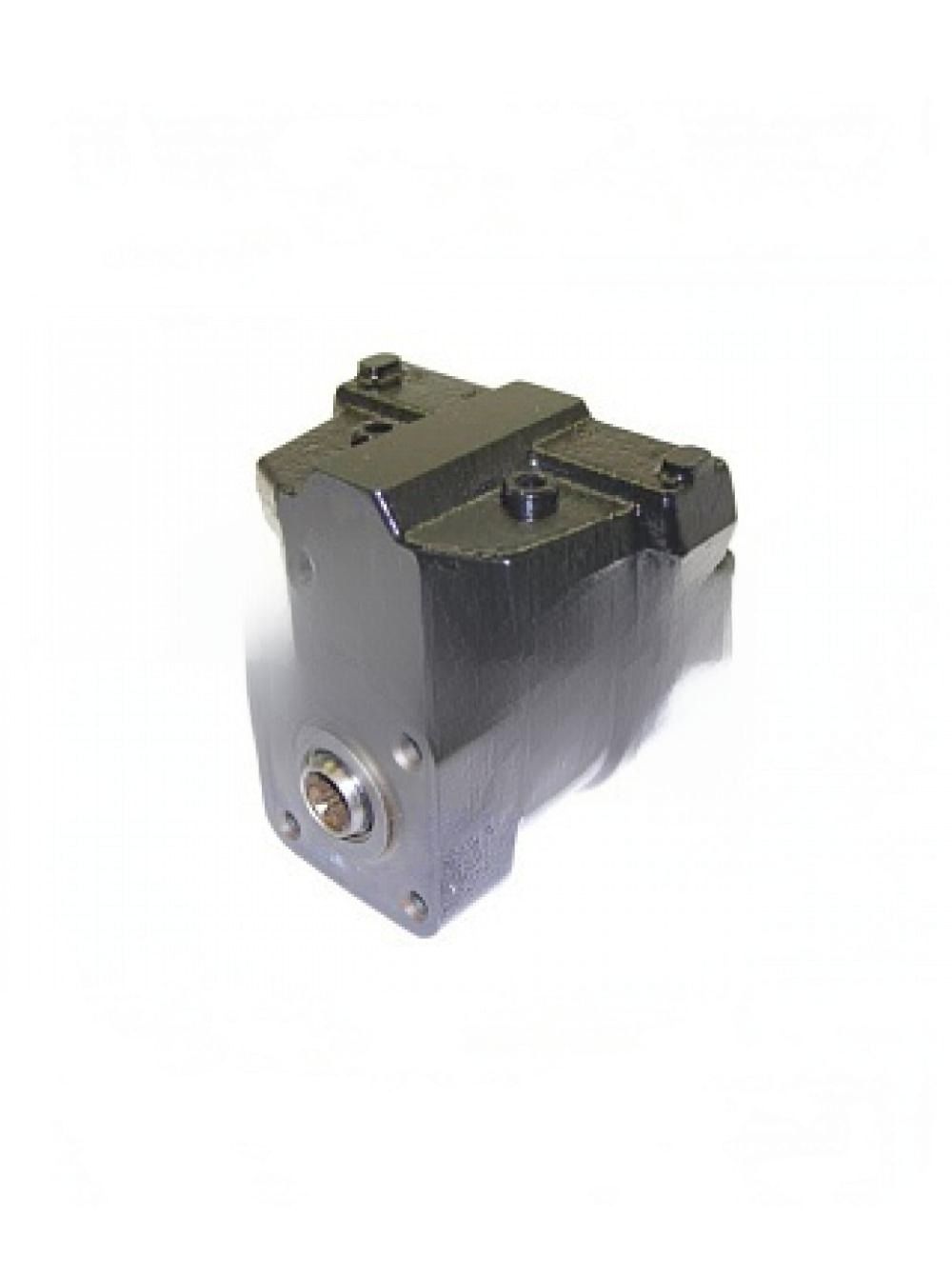 1558043-1000x1340 Насос дозатор рулевой Hyster 1558043 — изображение 1